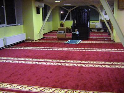 Muslima Soome ja Eesti vahet siin oli islamikeskuse ja mošee päralt terve maja, mis on mahukas, suur ja hästi valgustatud, majja sisenedes tekkis väga mõnus turvaline ja kodune tunne.