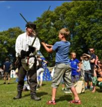 Craft demonstrations, workshops and medieval shows every day, along with chivalry tournaments. www.chateau-de-crevecoeur.