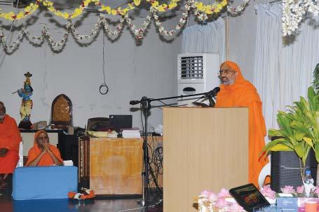 As we all know, Pujya Swamiji has been teaching Vedanta since 1957. He has created hundreds of sishyas who continue the parampara of Vedanta teaching in different parts of India and the world.