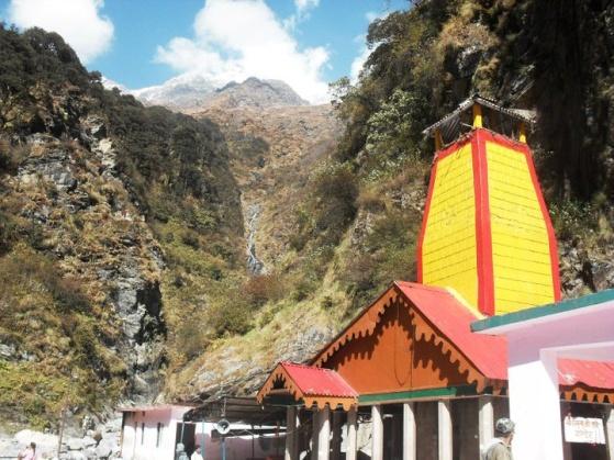 Day03: Barkot - Yamunotri - Barkot {22 miles drive (one way)} Breakfast, Sightseeing: Drive to Hanuman Chatti, from here you have to take local jeeps for Janki chatti (It helps to reduce the trek up
