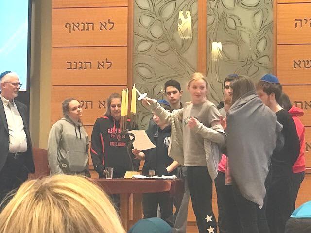 M komech...it s YOUR place. TBA IS FOR ALL CONGREGANTS, ALL AGES Many of our teens have been at Temple Beth Abraham since they were little.