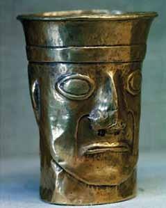 Ari është varrosur bashkë me pronarin e tij, që tregon arsyen përse varret e popullit inkë kishin të gjitha koleksionet më të mira të arit.