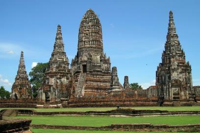 Wat Maha That is over 600 years old and its pagoda once contained a holy relic of Buddha.