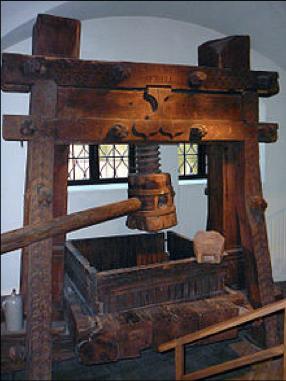 century. This technology along with papermaking diffused to Europe in the 1300 and 1400s.