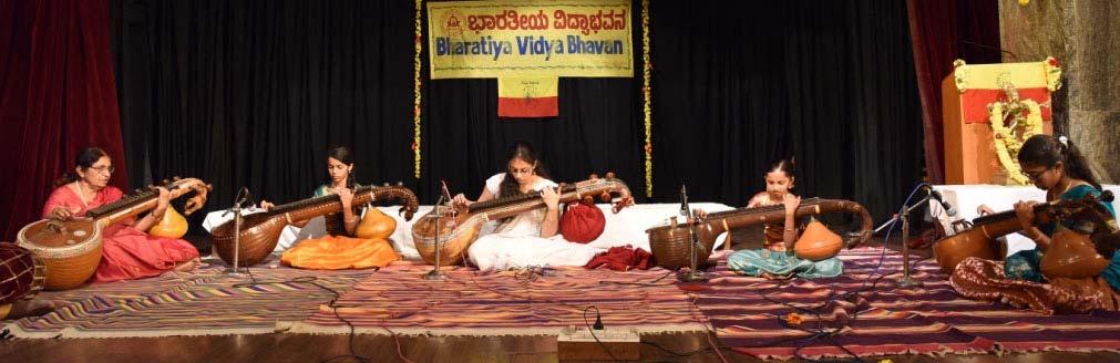perform under the direction of Vidushi