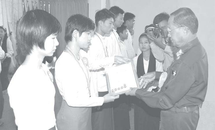 this academic year Secretary-1 attends School Family Day for 2008-2009 academic year Secretary-1 Lt-Gen Thiha Thura Tin Aung Myint Oo addresses awarding ceremony at School Family Day for 2008-2009
