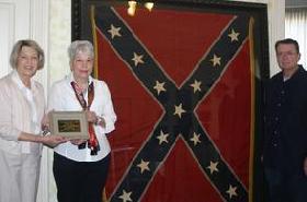 com/ news/2012/mar/21/alabamagovernor-eufaula-nativesconfederate-flag--ar-3445783/ A 150-year-old Confederate flag was recently restored to its former glory thanks to two Eufaula citizens and a