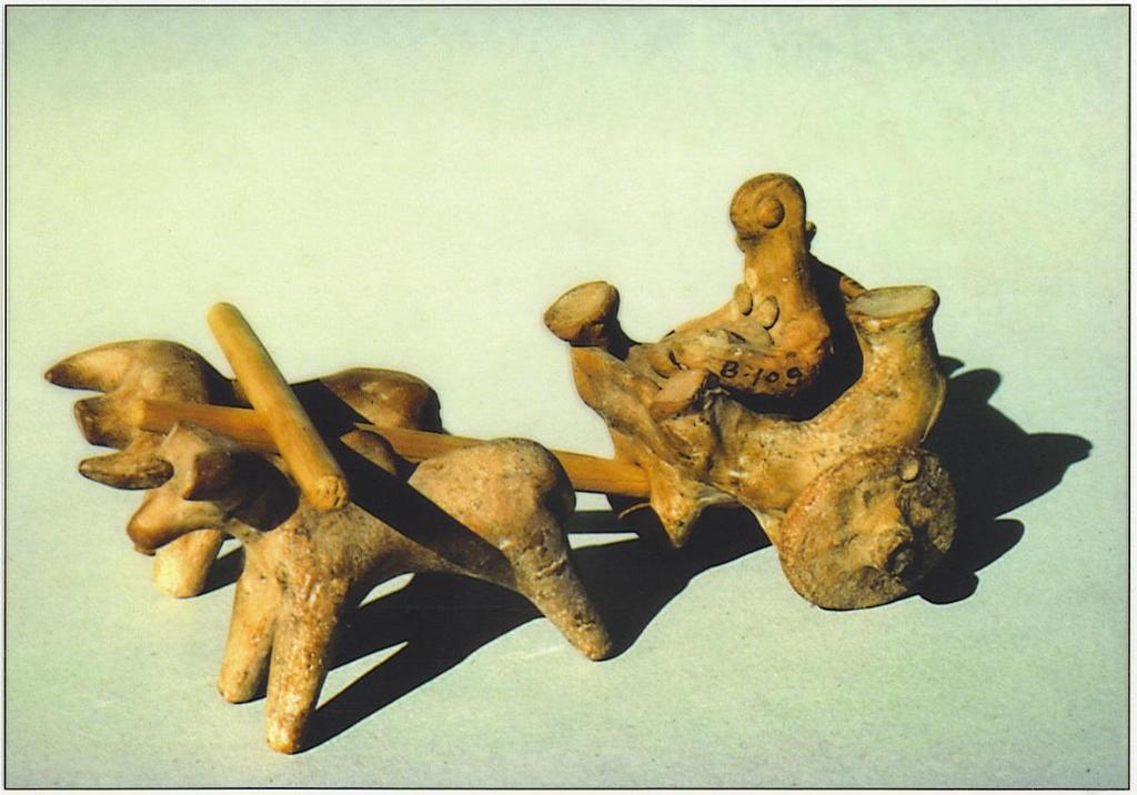 Games and Clay Models Uncovered many objects that appear to be toys or parts of games.