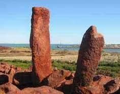 Standing stones overlooking the shores of the Indian ocean Why is this place sacred for the Aborigines?
