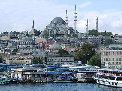 Süleymaniye - mosque completed in 1557 by order of Sultan Süleyman I., based on plans by master builder Sinan.