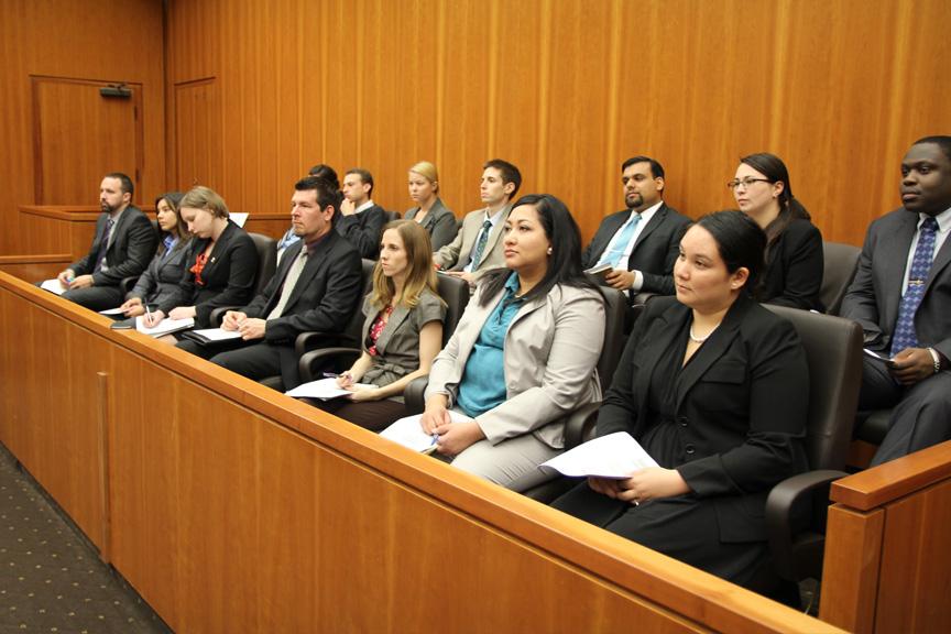 Jurors What will you do? What will you turn in? During the trial Pay careful attention to each side s argument, take notes, and decide guilt or innocence.