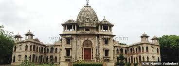 3. Kirti Mandir: Kirti Mandir was built by Maharaja Sayajirao Gaekwad at the cost of just over 5 lakhs or rupees, and was designed by V. Talwalkar and Mr.