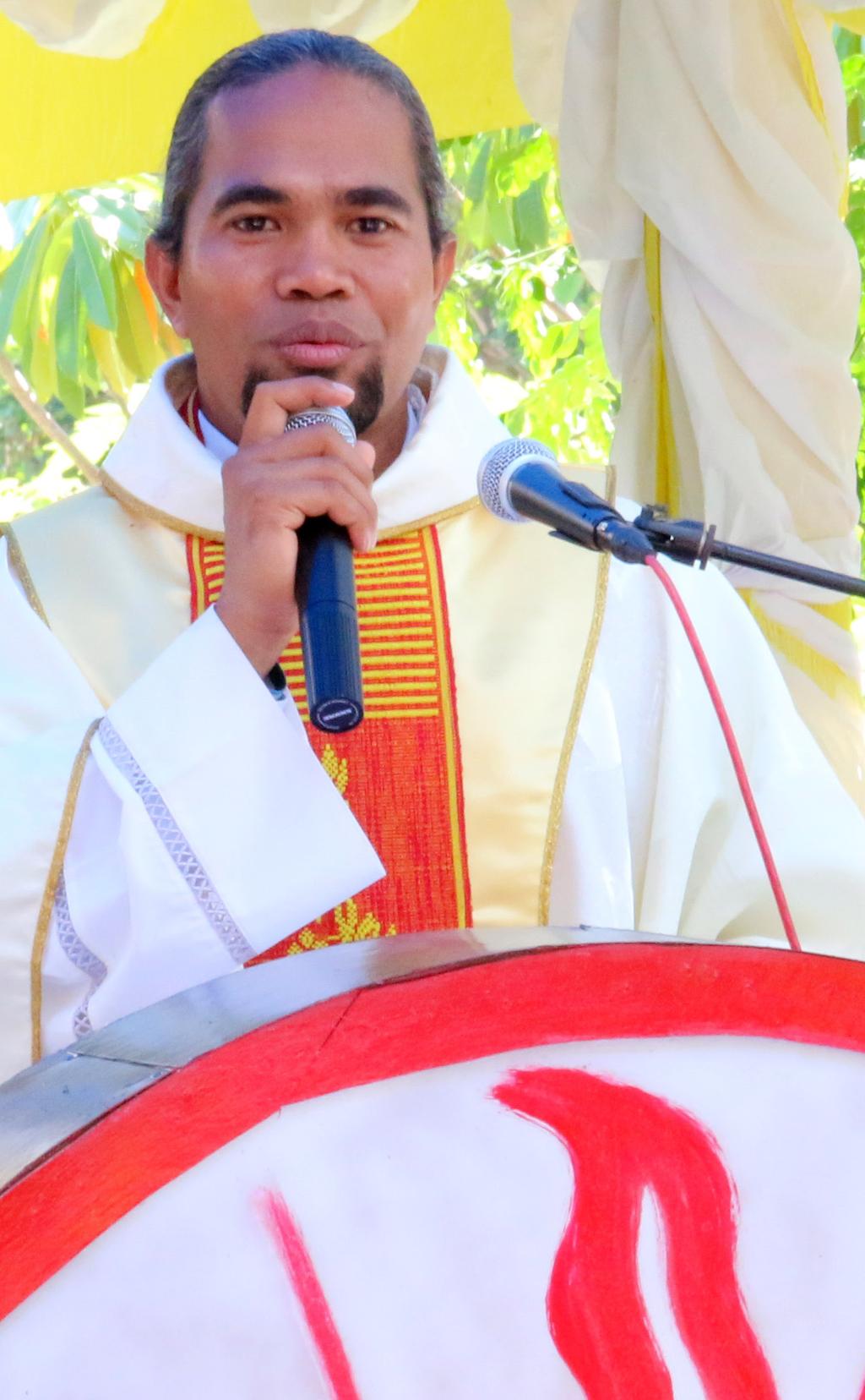 In celebration of the mass was not only attended by the community Bazartete, but also attended by invited guests, collaborators and other relative of Dili and Liquiça. In his homily, Fr.