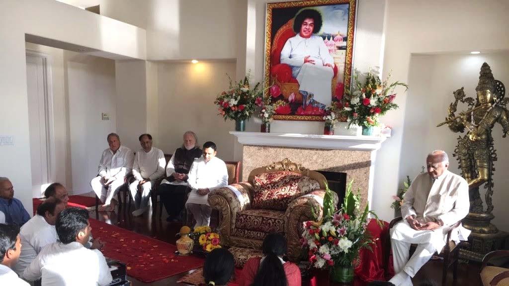 16 th June, 2016 Evening Session Sri Prashanth Mehta s Residence, Fremont, California Divine Discourse The Bhagawad Gita says, Anityam asukham lokam imam prapya bhajasva mam, which means, This world