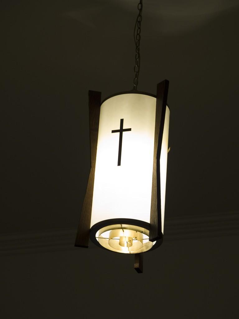Light Bulb Parable: Pastor: There's a light bulb burnt out in the sanctuary. Can you help?