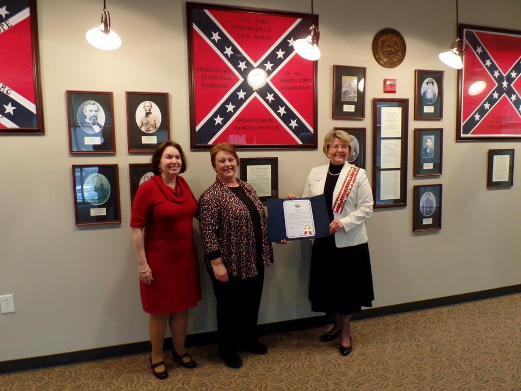 Ford Gravitt began the council meeting with a recognition of the Daughters of the Confederacy and the Sons of Confederate