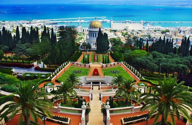 Haıfa Haifa, this lovely northern city's main highlight is the Baha'i Gardens