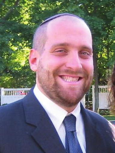 Clergy Bios RABBI DANIEL BRAUNE-FRIEDMAN, CESLC DIRECTOR OF PASTORAL CARE Daniel was born in Montrose, NY and graduated from UMass Amherst, where he met his wife, Hannah.