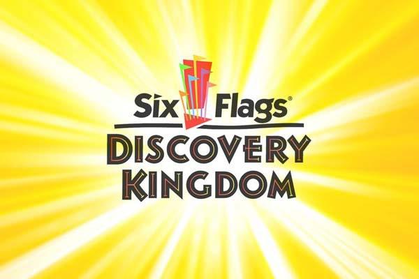 YOUTH & FAMILY GRADES 6-12 SATURDAY, SEPTEMBER 19 We're going to Six Flags! Space is limited! Sign up by September 15 by buying your ticket ahead of time online and emailing Ellen to let her know!