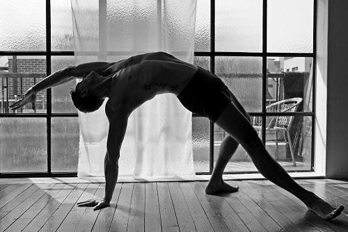 Budokon Yoga Primary Series Training: Over 13, 14 and 15 February Hamish trained with Cameron Shayne in Sydney in the Budokon Yoga Primary series.