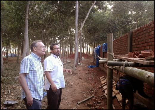 Some NGOs, such as SED, Aid to the Church in Need, Manos Unidas and FMSI, Br Marti taking possession of the land officially In the morning, the deed of sale between the owner and the Diocese of