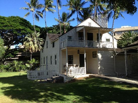 A National Historic Landmark, Hawaiian Mission Houses preserves and interprets the two oldest houses in Hawaiʻi through school programs, historic house tours, and special events.