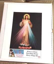 Box for the Travelling Divine Mercy Image. 2.