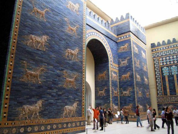 Ishtar Gate Made of bright blue glazed bricks Decorated with lions symbolizing the